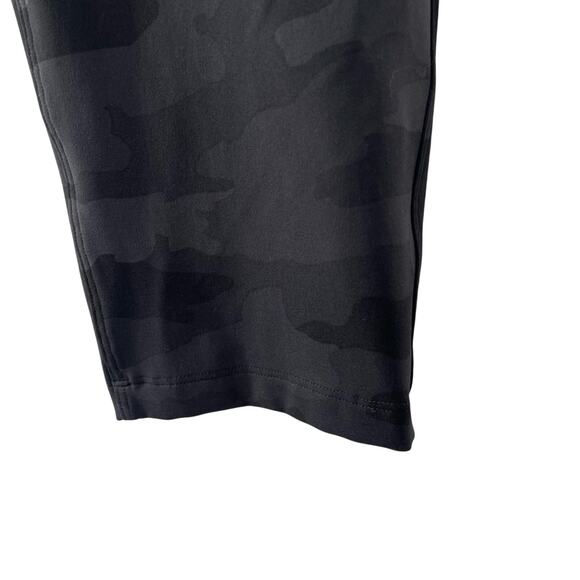 Lululemon Keep Moving Pant 7/8 High-Rise Streetwear Camo Sporty Gym Comfy Size 0 - Picture 7 of 15